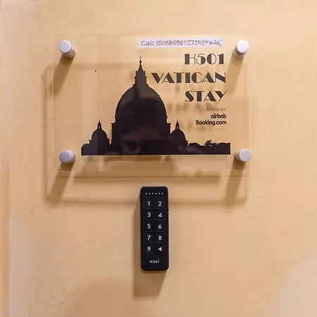 H501 Vatican Apartmán *